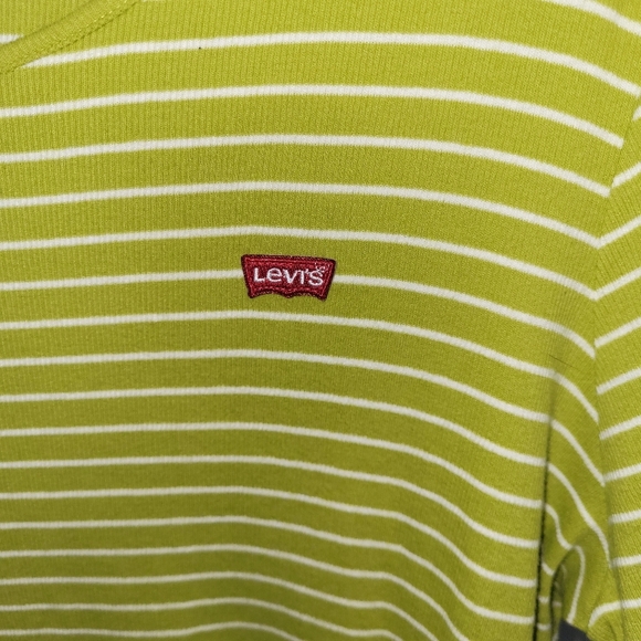 Levi's Honey Short Sleeve T in Pea Green, VGUC, Size 3X - Picture 4 of 7